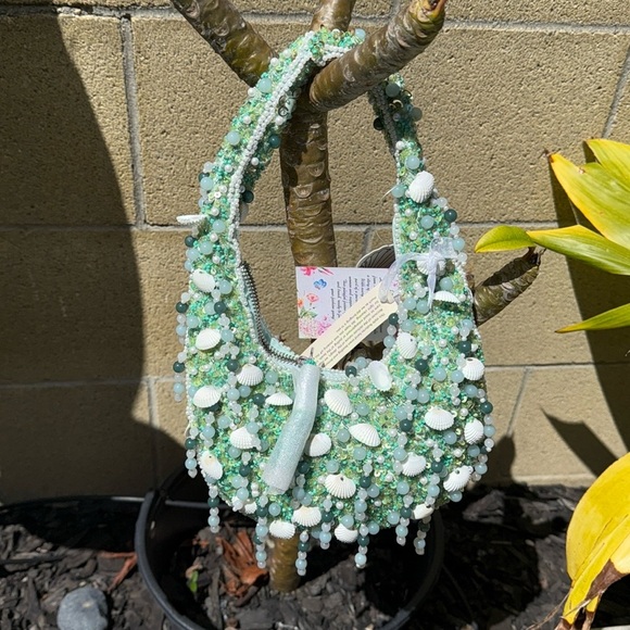 Handbags - Viral green fringe seashell beaded made in India shoulder bag